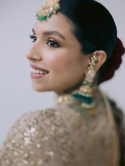 The Bridal Glow: Wedding Day Looks photo 27