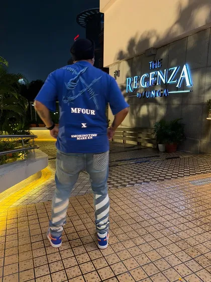 Arriving at The Regenza for a Punjabi wedding reception gig. Ready to turn this Tuesday night into an unforgettable party.