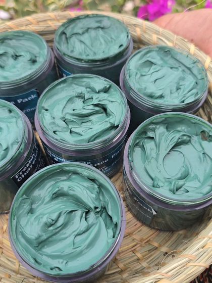 The deep green color of my Charcoal Face Pack comes from its natural, purifying ingredients. It's a must have for anyone looking for a deep skin detox.