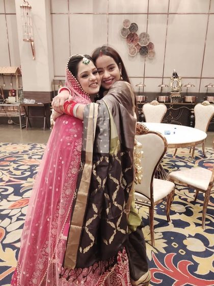 A big hug for my beautiful friend on her wedding day.