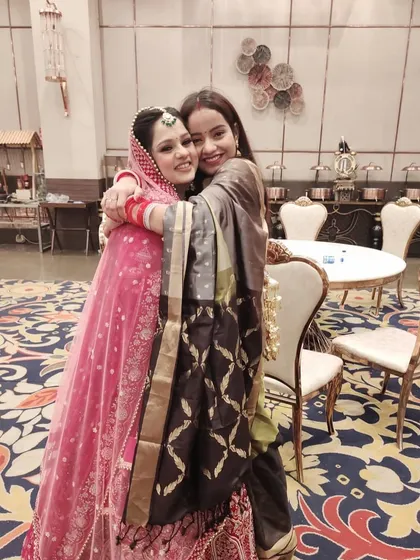 A big hug for my beautiful friend on her wedding day.