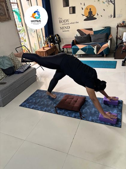Livstylrs - Personal Fitness Training Yoga for Flexibility, Core, and Calm photo 4