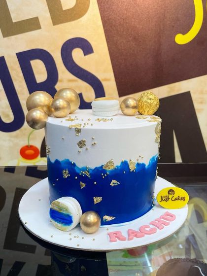 Elegant & Celebration Cakes photo 16