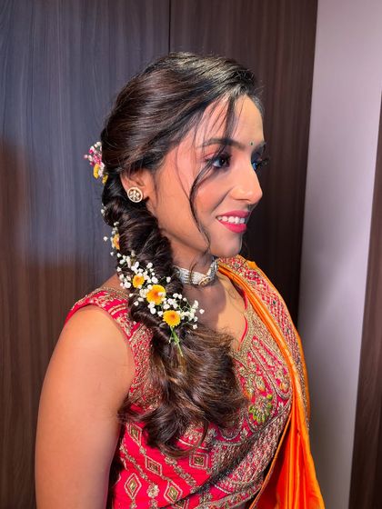 Vibrant Haldi & Mehendi Styles photo 8