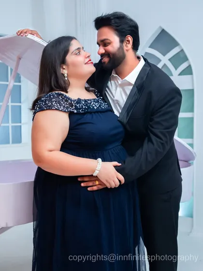 Our studio is also perfect for maternity and couple shoots, offering a comfortable and elegant space to capture these precious moments.