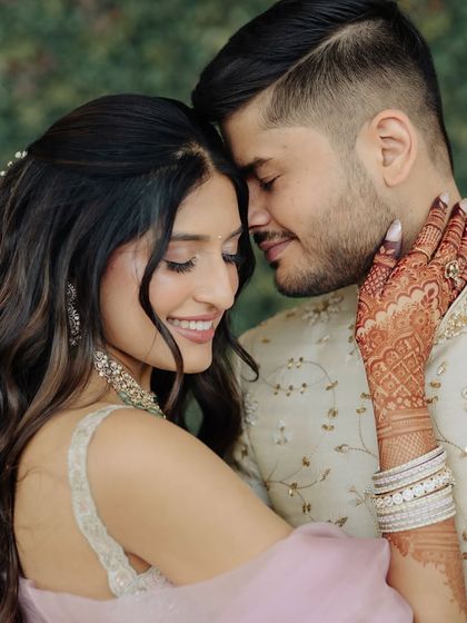 Modern Pastel & Ivory Brides photo 4