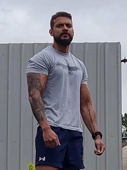 Just some more bits and bobs from training sessions. My programs utilize a wide variety of tools and methods, including free weights, machines, plyometrics, and cardio, all tailored to the specific goals of the individual.