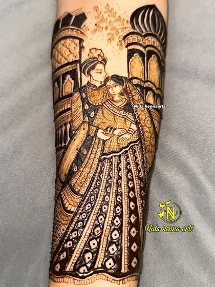 A figurative bridal piece showing a couple in a royal setting. This was another demo to teach my students about creating a complete scene.