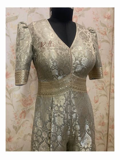 Flowy Anarkalis & Fusion Gowns photo 14