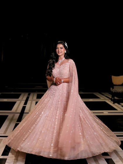 Surbhi Arora - Professional Makeup Course Glamorous Engagement & Cocktail Looks photo 3