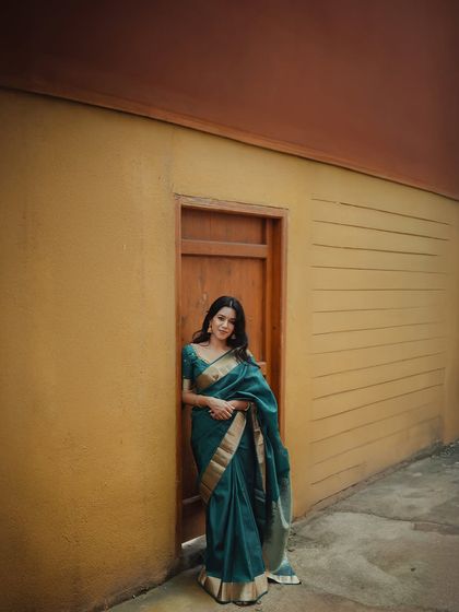 An artistic shot of the lovely actress Mirnalini Ravi. For this outdoor shoot, I created a soft, natural makeup look and styled her hair in loose waves to create an ethereal vibe.