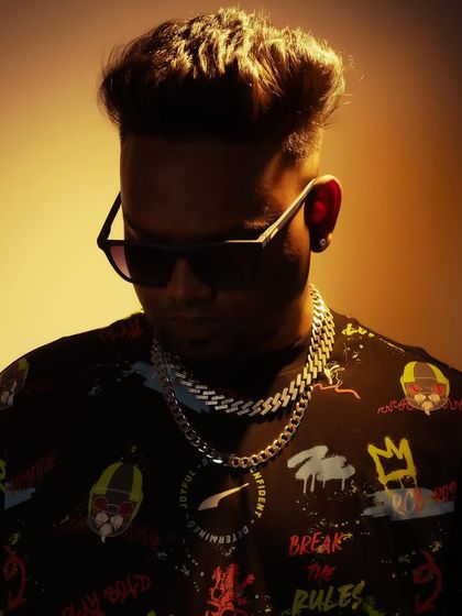 This photo captures the "empire state of mind" that drives me. I bring ambition and a high standard of quality to every gig, from house parties to large corporate functions.