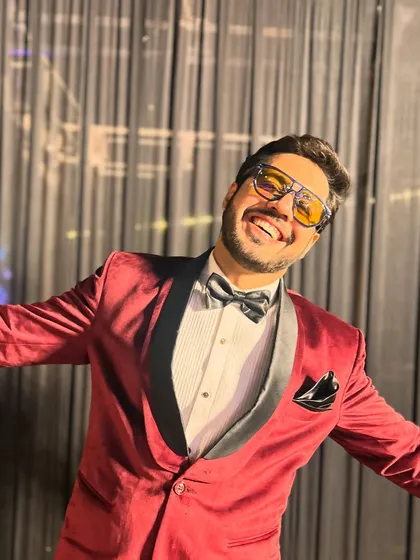 A big, happy smile for the camera. This is the genuine joy I feel when I'm doing what I love.