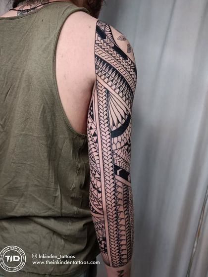 The back view of the freehand Maori sleeve, showing how the patterns connect seamlessly.