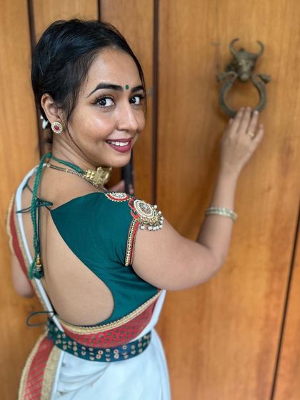 Kalasthree by Tejaswini Anjan Kumar - Custom Occasion Wear The Art of the Blouse: Custom Saree Pairings photo 17