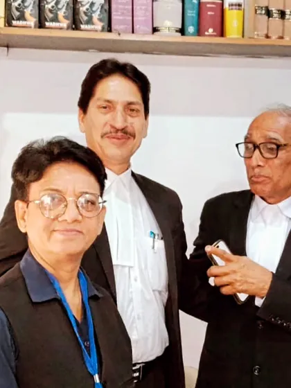 Here I am with my esteemed colleagues. Being an active part of the legal community is important to me. My network and experience within the fraternity are assets I bring to the table when I represent you.
