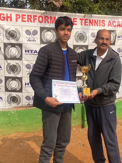 A double crown for Shreyas Dogial, who clinched both the singles and doubles titles at the AITA Championship Series U18 tournament in Gurgaon. A fantastic start to his U18 campaign.