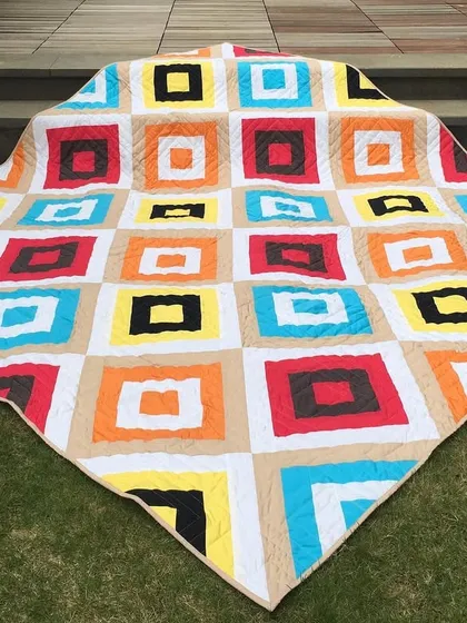 Another view of the modern square quilt.