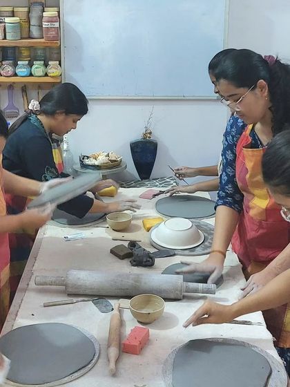 A snapshot from a busy workshop session. My table is full of students, each focused on their own project, learning to work with clay. I love the atmosphere of shared creativity and the fun of interacting with new people in every session.