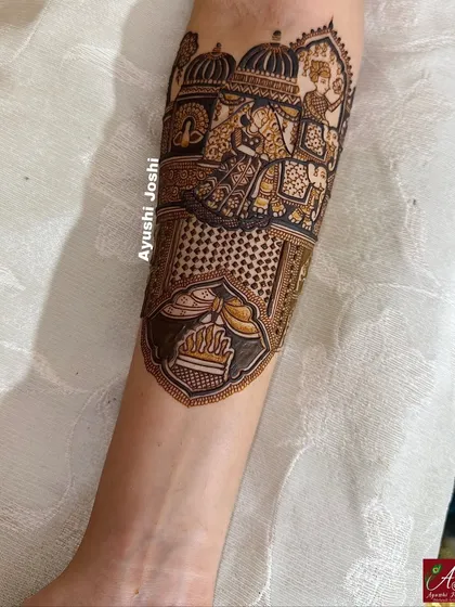 Another armband detail, this time showing the sacred Gathbandhan knot and the holy fire, key elements of the wedding ceremony.