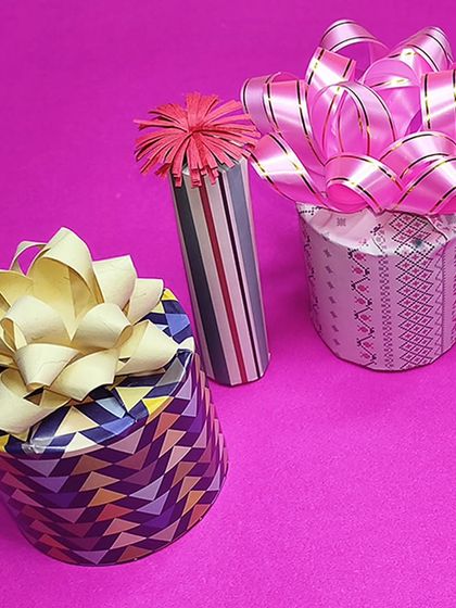 A collection of creative gift wrapping and packaging ideas. Our classes teach you how to make your presents stand out with handmade boxes and beautiful wrapping techniques.