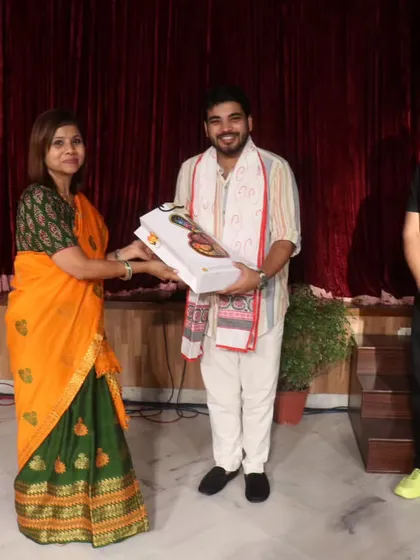 Being felicitated at the Mahadevi Birla World Academy. Events like these are a great opportunity to connect with young music enthusiasts and share my experiences as a professional musician.