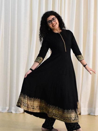 Aakanksha Doda - Bollywood & Semi-Classical Dance Classes A Bit About Me photo 6