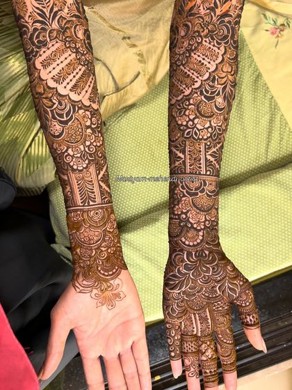 Full Bridal Mehendi for Hands photo 32