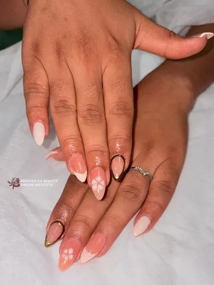 A full view of the minimalist milky white set with floral and gold accents, showcasing its clean and sophisticated aesthetic.