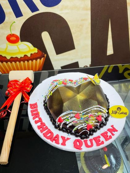 3D Sculpted & Novelty Cakes photo 12